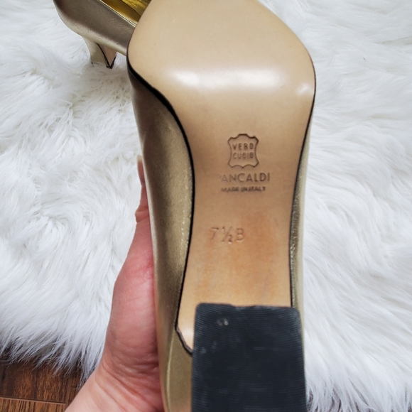 Pancaldi vintage Italian made soft gold shoes - Picture 2 of 3